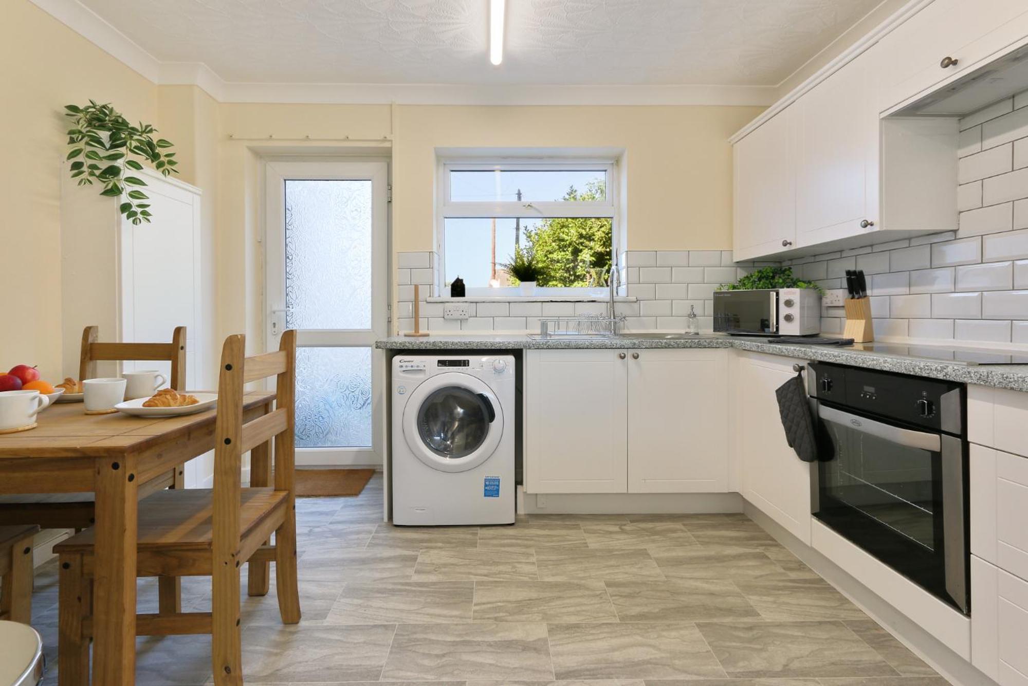 Leconfield Close - Comfy House And Free Parking Kingston upon Hull Exterior photo